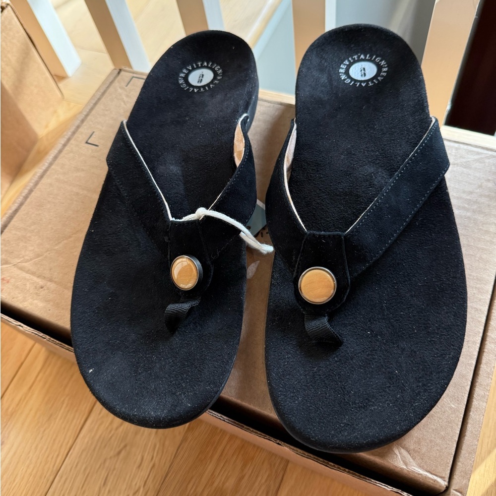 Revitalign women’s Starling Orthotic Flip Flop Sandal